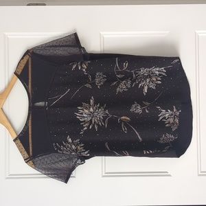 RW&Co, dark purple short sleeve top, size medium